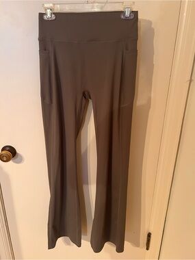 High-Rise Brown Flare Leg Active Pants with Side Pockets